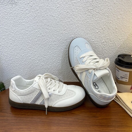 Sneakers retro putih